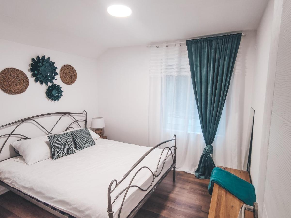 Villa-Apartments Bognar Velika Εξωτερικό φωτογραφία